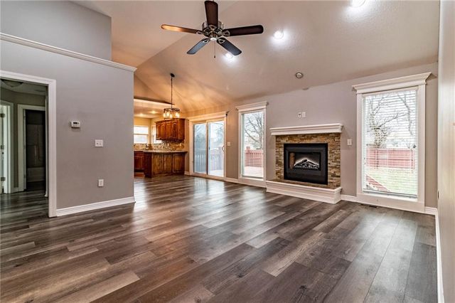 1206 Kimmy Lane, Warrensburg, MO 64093