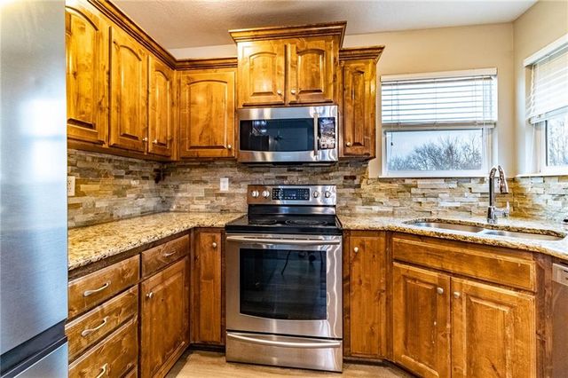 1206 Kimmy Lane, Warrensburg, MO 64093