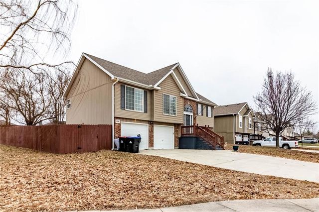 1206 Kimmy Lane, Warrensburg, MO 64093