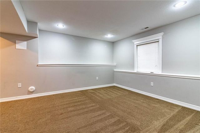 1206 Kimmy Lane, Warrensburg, MO 64093