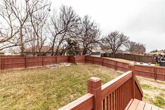 1206 Kimmy Lane, Warrensburg, MO 64093