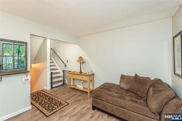 15 Concord G, West Milford, NJ 07480