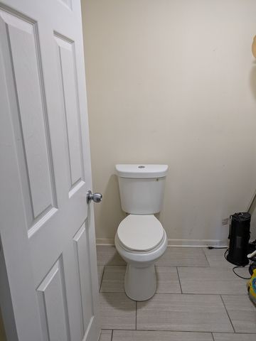 143 W ELK Trail 340, Carol Stream, IL 60188