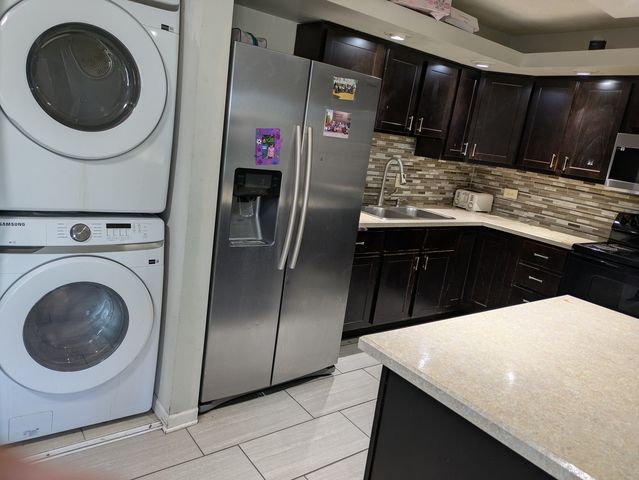 143 W ELK Trail 340, Carol Stream, IL 60188