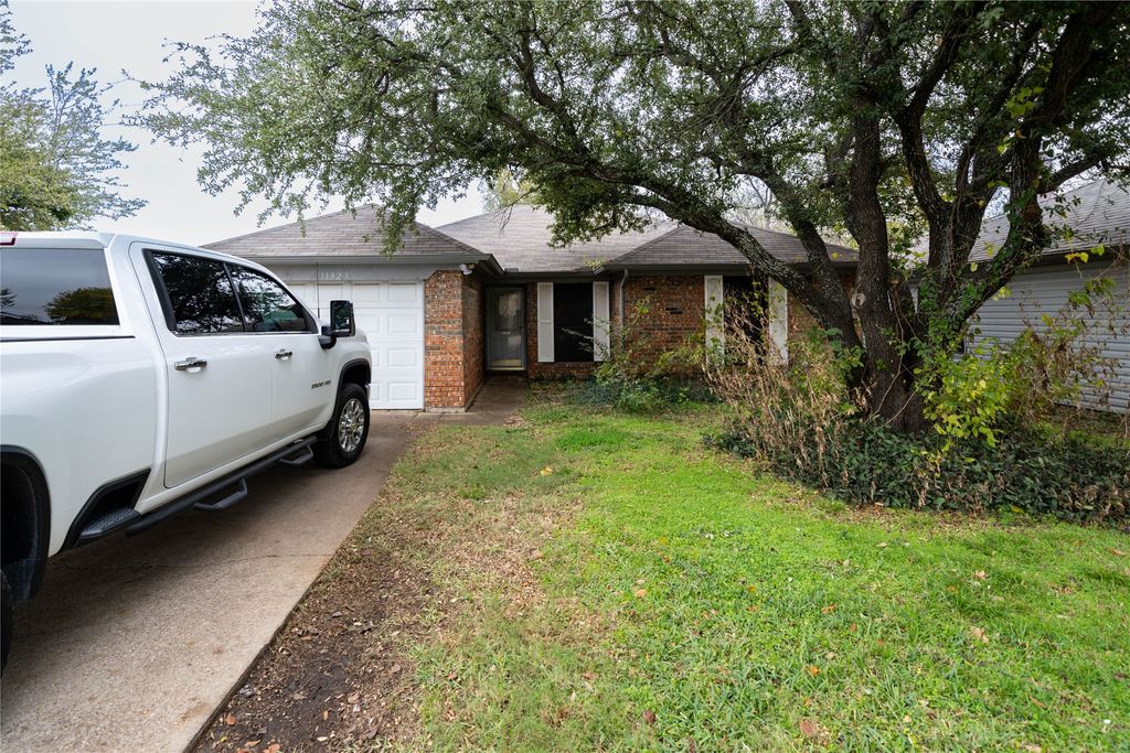 11323 Golden Triangle Circle, Fort Worth, TX 76244