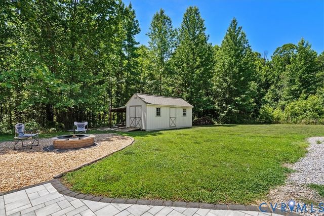19619 Turkey Run Pl, Dinwiddie, VA 23841