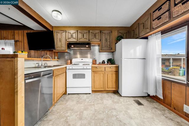 16401 San Pablo Ave, San Pablo, CA 94806