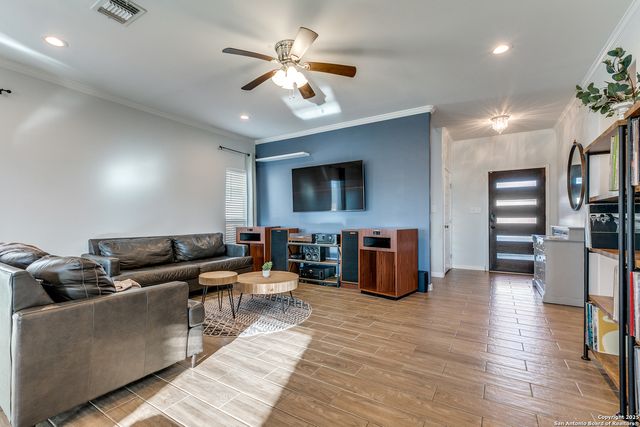 9423 Butterfly, San Antonio, TX 78224