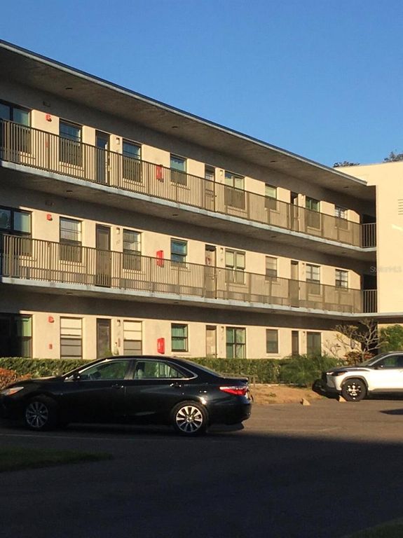 5969 TERRACE PARK DRIVE N 104, St Petersburg, FL 33709