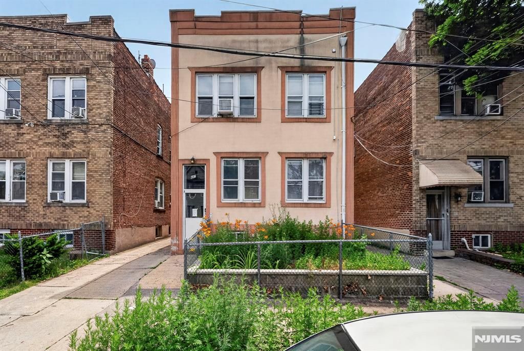 447 Paulison Avenue, Passaic, NJ 07055