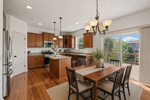 7739 60th Street S, Cottage Grove, MN 55016