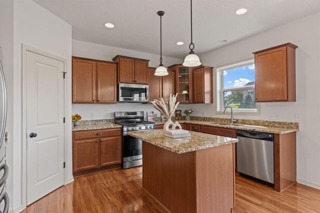 7739 60th Street S, Cottage Grove, MN 55016