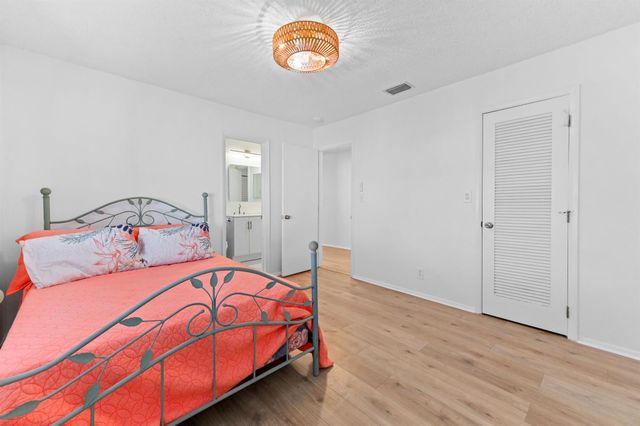 3051 NW 2nd Avenue, Pompano Beach, FL 33064