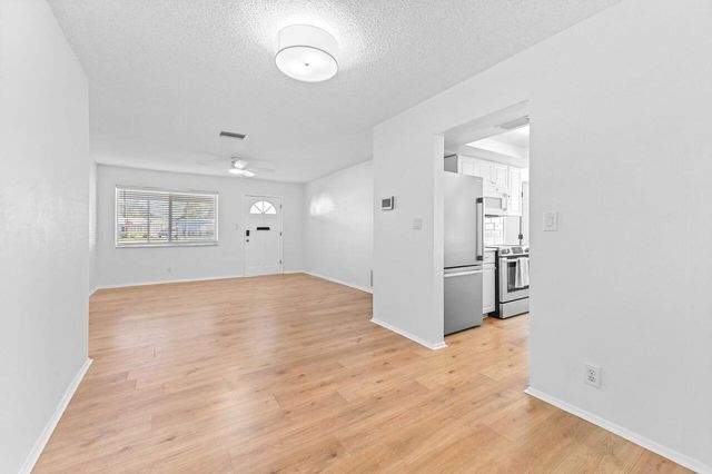 3051 NW 2nd Avenue, Pompano Beach, FL 33064