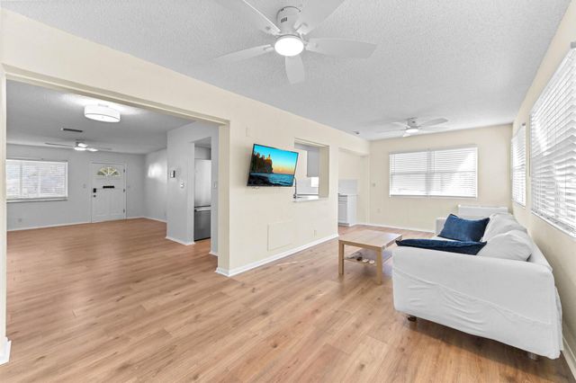 3051 NW 2nd Avenue, Pompano Beach, FL 33064