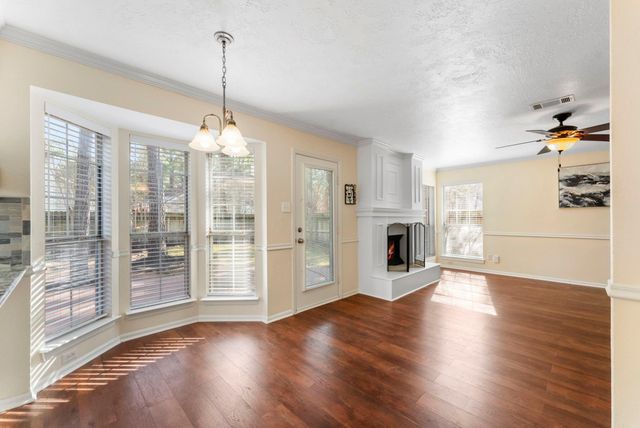 34 Sweetdream Place, The Woodlands, TX 77381