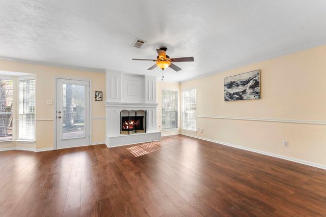 34 Sweetdream Place, The Woodlands, TX 77381