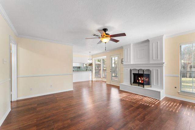 34 Sweetdream Place, The Woodlands, TX 77381