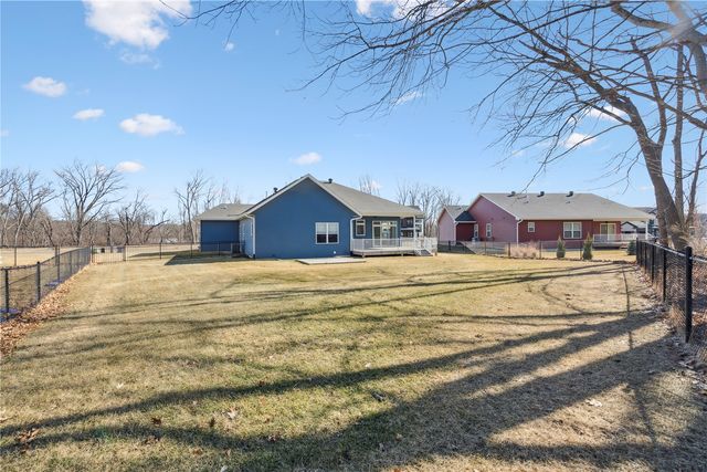 5608 Seminole Valley Trl NE, Cedar Rapids, IA 52411