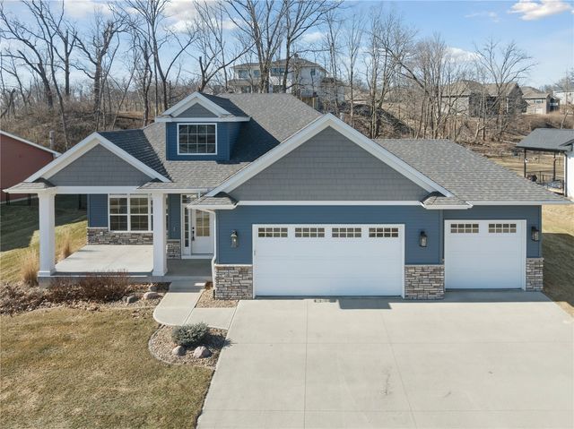 5608 Seminole Valley Trl NE, Cedar Rapids, IA 52411