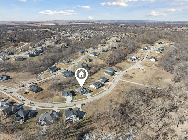 5608 Seminole Valley Trl NE, Cedar Rapids, IA 52411