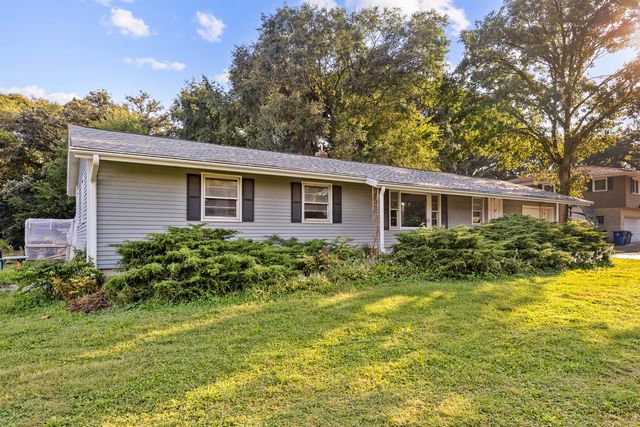 38W135 Mcdonald Road, Elgin, IL 60124