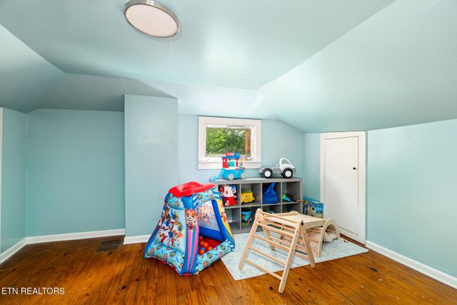 7724 Hodges Ferry Road, Knoxville, TN 37920