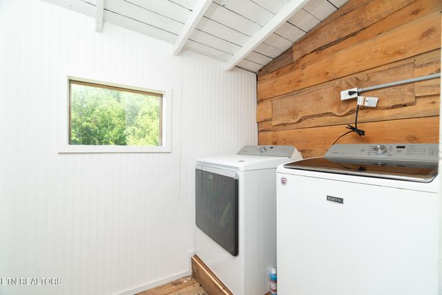 7724 Hodges Ferry Road, Knoxville, TN 37920