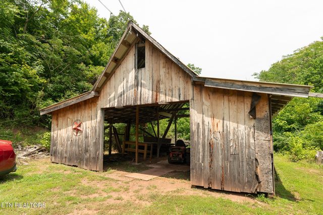 7724 Hodges Ferry Road, Knoxville, TN 37920