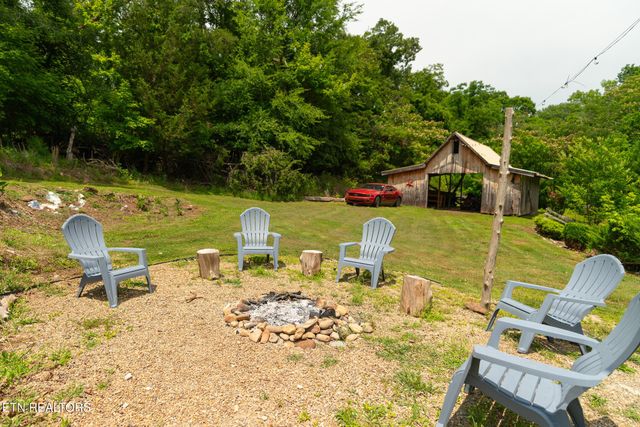 7724 Hodges Ferry Road, Knoxville, TN 37920