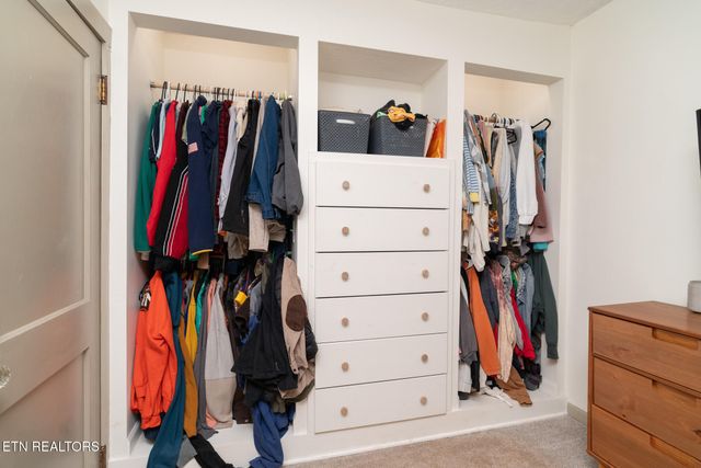 7724 Hodges Ferry Road, Knoxville, TN 37920