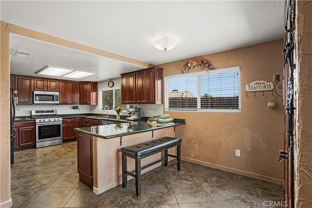 23839 Sweet Pea Court, Murrieta, CA 92562
