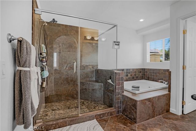 23839 Sweet Pea Court, Murrieta, CA 92562