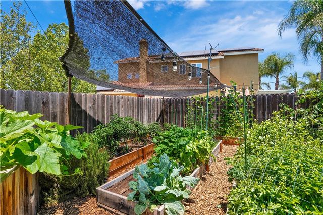 23839 Sweet Pea Court, Murrieta, CA 92562