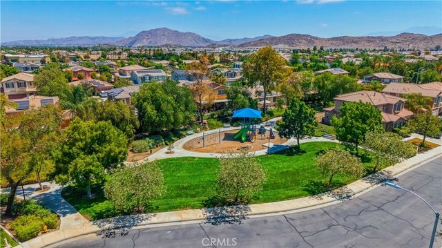 23839 Sweet Pea Court, Murrieta, CA 92562
