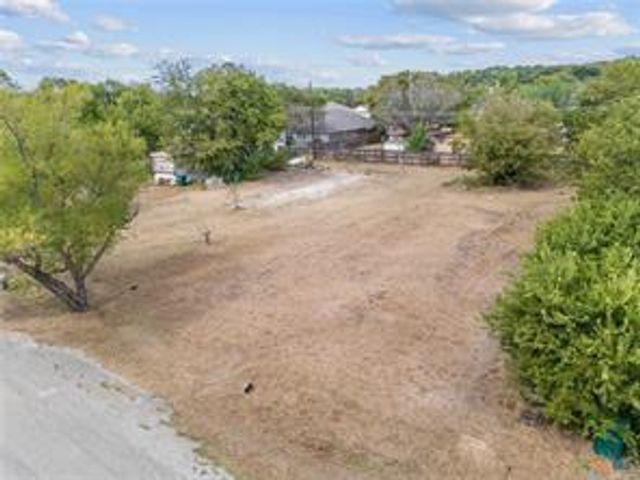 921 Ashwood DR, Harker Heights, TX 76548