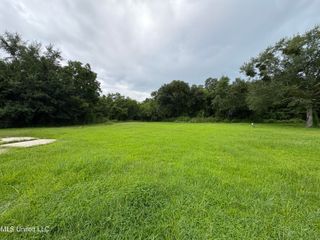 345 Hunter Avenue, Pass Christian, MS 39571