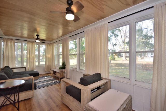 145 Lynnwood LANE, Brookfield, WI 53005