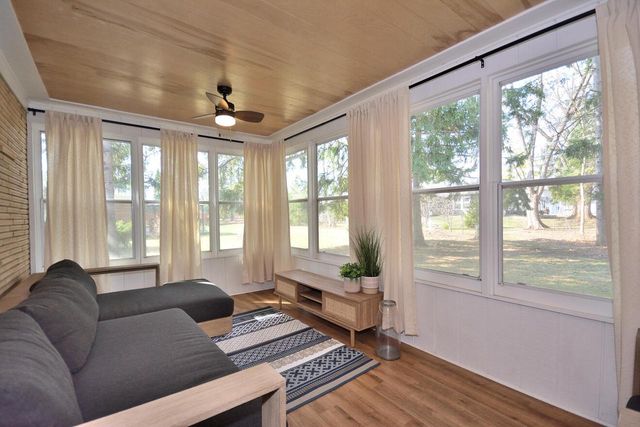 145 Lynnwood LANE, Brookfield, WI 53005