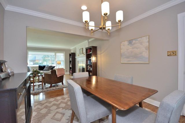 145 Lynnwood LANE, Brookfield, WI 53005