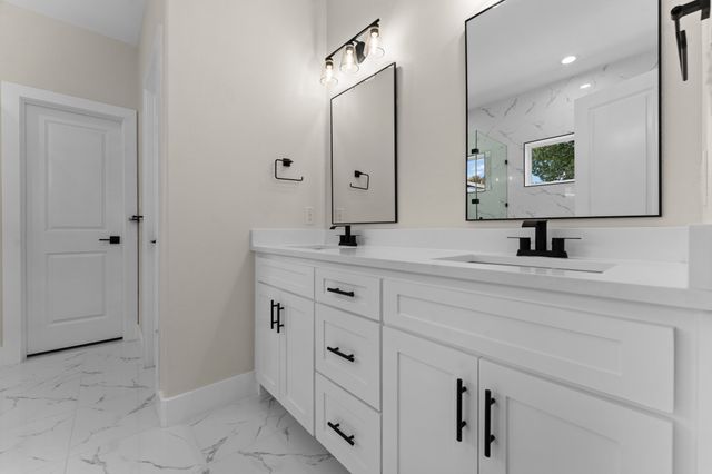 3825 Williamsburg Drive, Garland, TX 75043