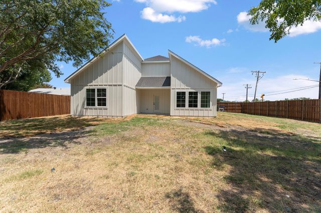 3825 Williamsburg Drive, Garland, TX 75043
