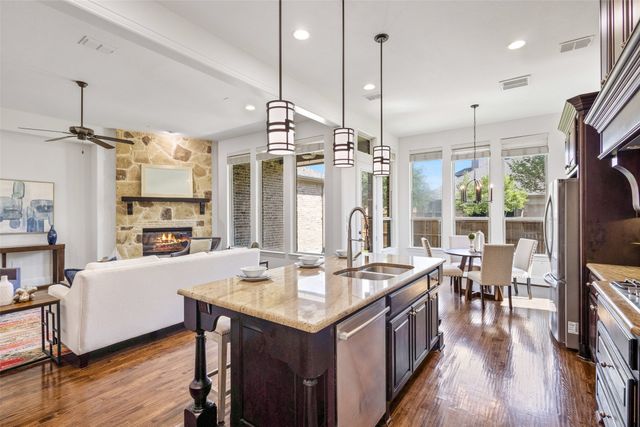 901 Clear Water Drive N, Allen, TX 75013