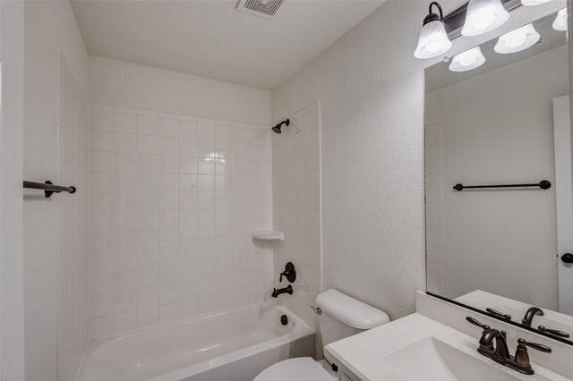 901 Clear Water Drive N, Allen, TX 75013