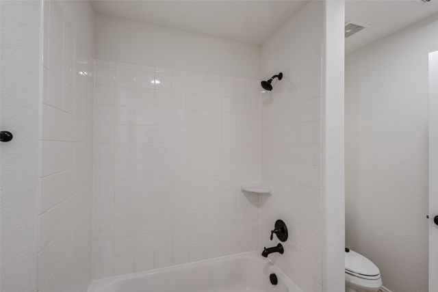 901 Clear Water Drive N, Allen, TX 75013