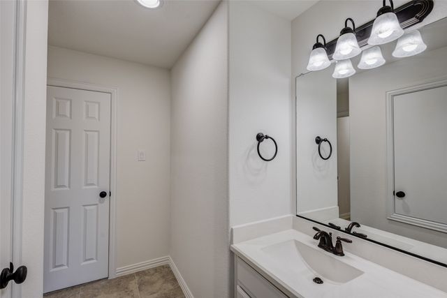 901 Clear Water Drive N, Allen, TX 75013