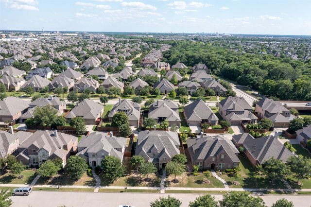 901 Clear Water Drive N, Allen, TX 75013