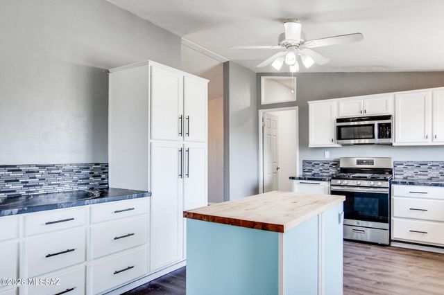 11801 S Cold Creek Place, Vail, AZ 85641