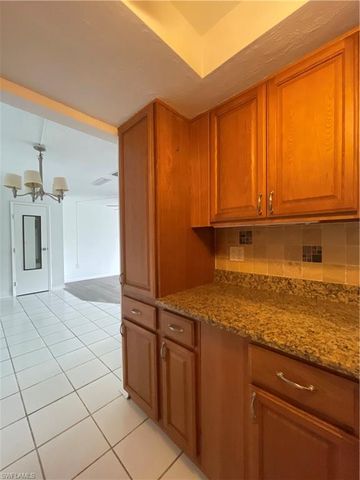 3704 Broadway 318, Fort Myers, FL 33901