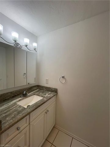 3704 Broadway 318, Fort Myers, FL 33901
